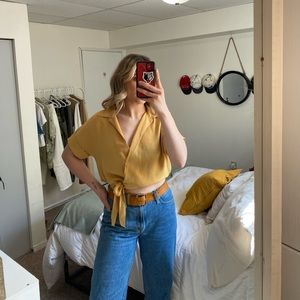 Aritzia crop top/ blouse